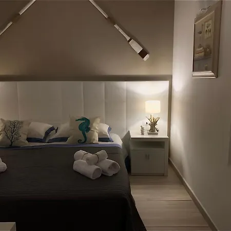 Bed & Breakfast Aquarama & *